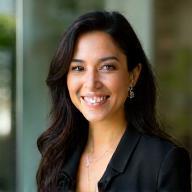 Foto profesional de Isabella Herrera, Diseñadora Senior